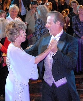 Gary and Mary Young dancing