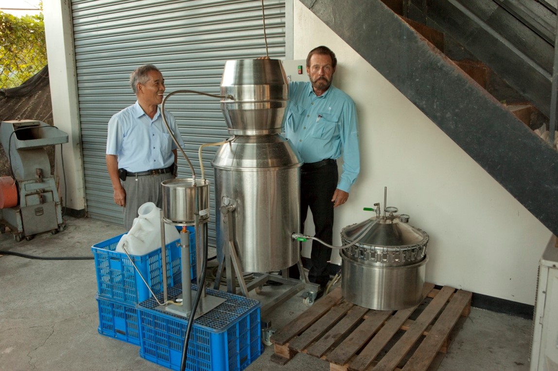This is Young Living’s distilling project located in Taiwan. Gary and Dr. Li are standing by the first distiller that was installed in September of 2012. A second distiller was installed there in April of 2013. 